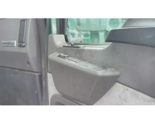 MACK CXU 2007-2019 DOOR ASSEMBLY, FRONT