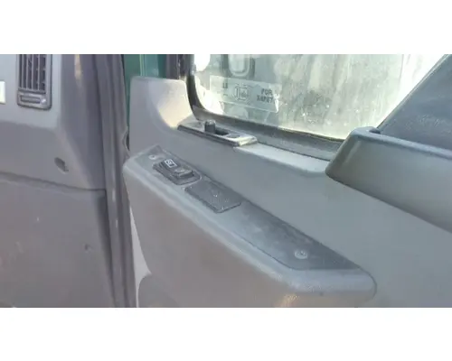 MACK CXU 2007-2019 DOOR ASSEMBLY, FRONT