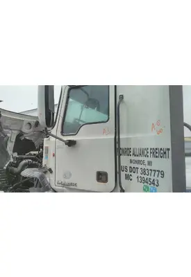 MACK CXU 2007-2019 DOOR ASSEMBLY, FRONT
