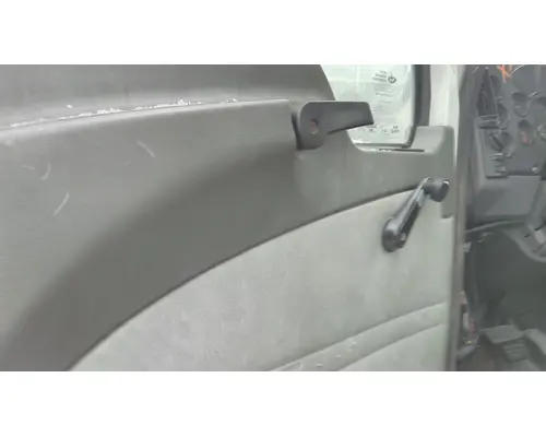 MACK CXU 2007-2019 DOOR ASSEMBLY, FRONT