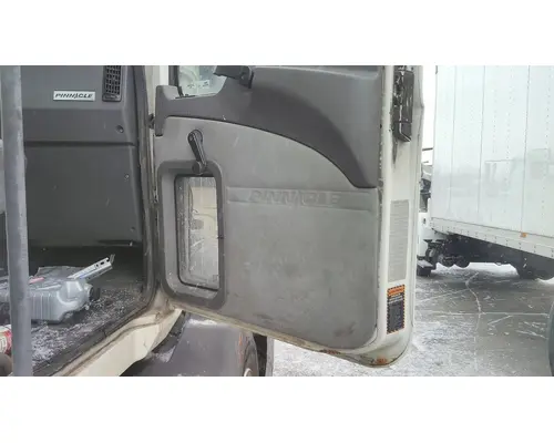 MACK CXU 2007-2019 DOOR ASSEMBLY, FRONT