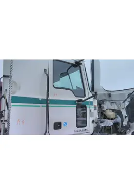 MACK CXU 2007-2019 DOOR ASSEMBLY, FRONT