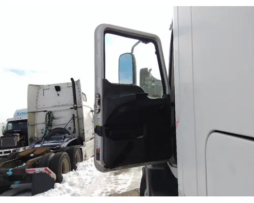 MACK CXU 2007-2019 DOOR ASSEMBLY, FRONT