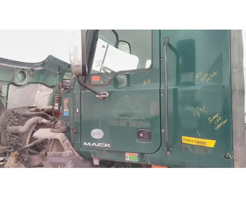 MACK CXU 2007-2019 DOOR ASSEMBLY, FRONT