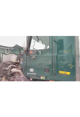 MACK CXU 2007-2019 DOOR ASSEMBLY, FRONT