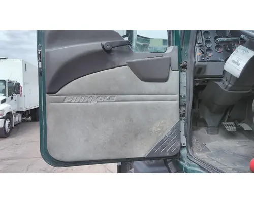 MACK CXU 2007-2019 DOOR ASSEMBLY, FRONT