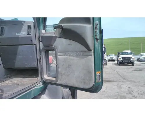 MACK CXU 2007-2019 DOOR ASSEMBLY, FRONT