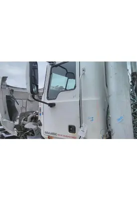 MACK CXU 2007-2019 DOOR ASSEMBLY, FRONT