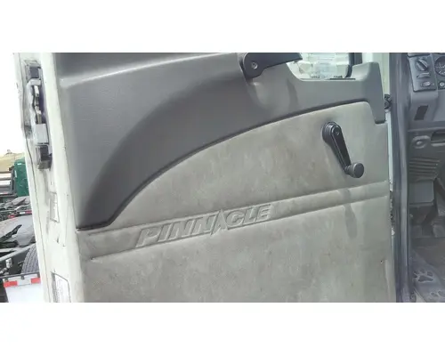 MACK CXU 2007-2019 DOOR ASSEMBLY, FRONT
