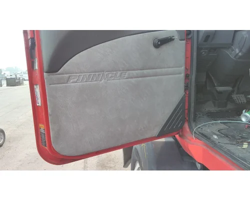 MACK CXU 2007-2019 DOOR ASSEMBLY, FRONT