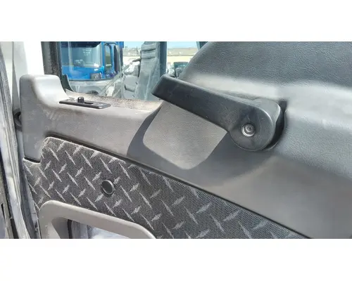 MACK CXU 2007-2019 DOOR ASSEMBLY, FRONT