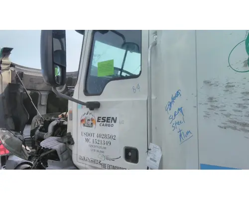MACK CXU 2007-2019 DOOR ASSEMBLY, FRONT