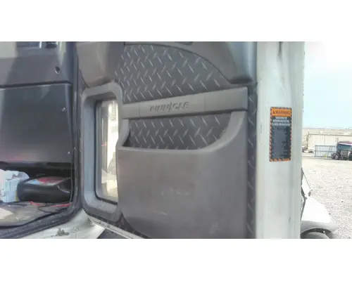 MACK CXU 2007-2019 DOOR ASSEMBLY, FRONT