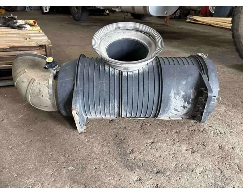 MACK CXU 600 Air Cleaner