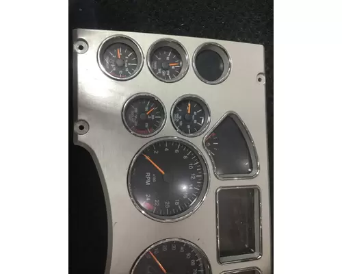 MACK CXU600 Instrument Cluster