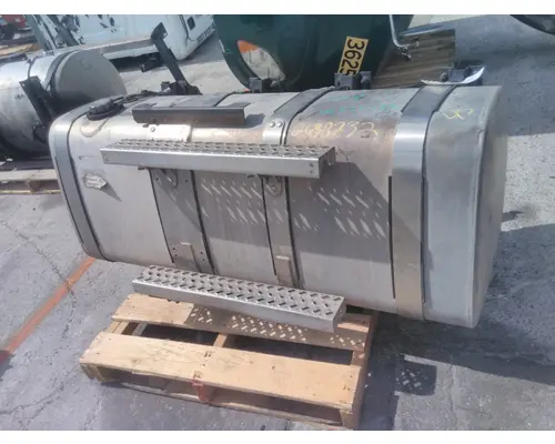 MACK CXU612 2008-2018 FUEL TANK