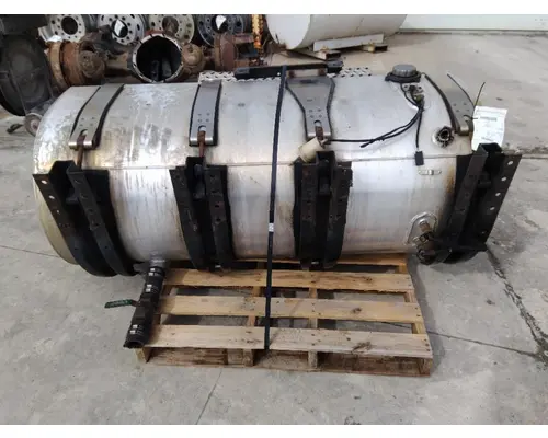 MACK CXU612 2008-2018 FUEL TANK