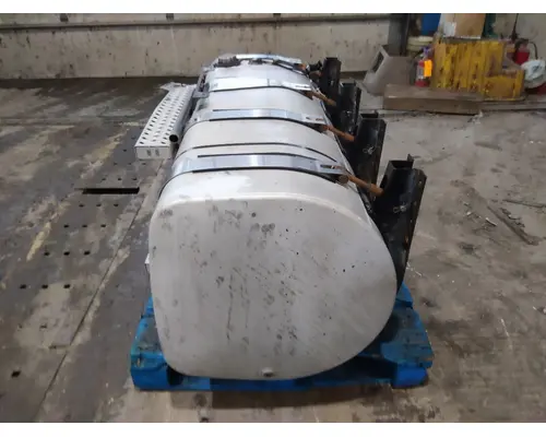 MACK CXU612 2008-2018 FUEL TANK