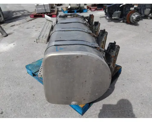 MACK CXU612 2008-2018 FUEL TANK
