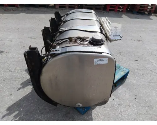 MACK CXU612 2008-2018 FUEL TANK