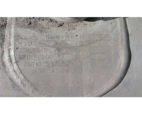 MACK CXU612 2008-2018 FUEL TANK