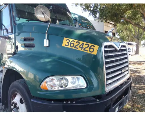 MACK CXU612 2008-2018 HOOD
