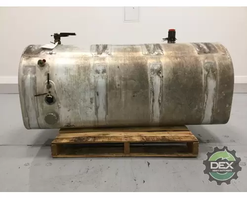 MACK CXU612 2341 fuel tank