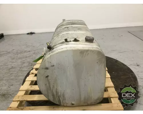 MACK CXU612 2341 fuel tank