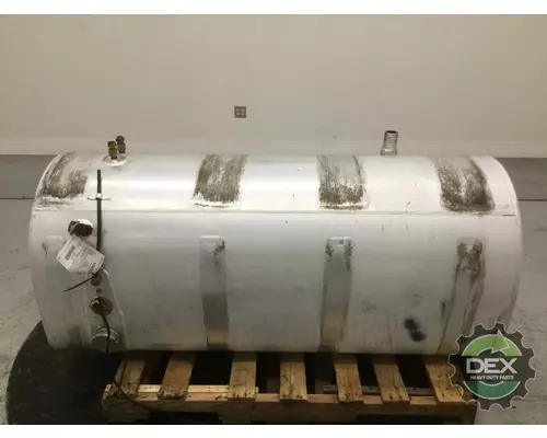 MACK CXU612 2341 fuel tank