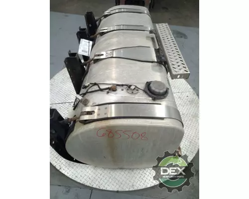 MACK CXU612 2341 fuel tank