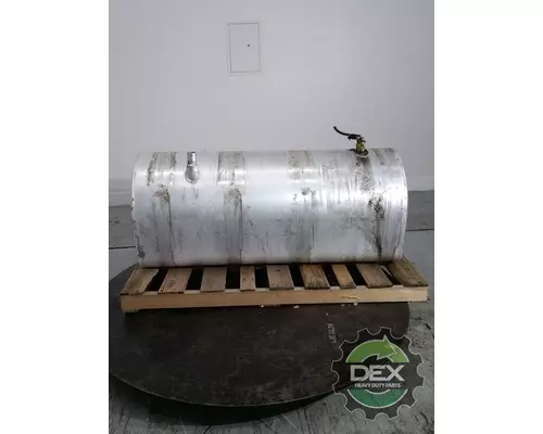 MACK CXU612 2341 fuel tank