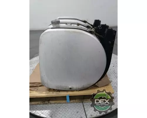 MACK CXU612 2341 fuel tank