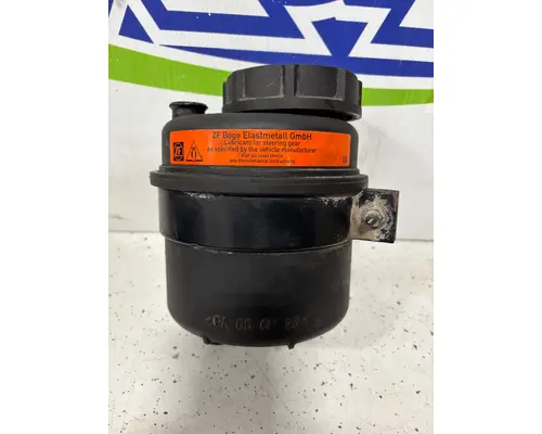 MACK CXU612 710 Power Steering Reservoirs
