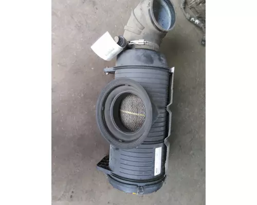 MACK CXU612 AIR CLEANER