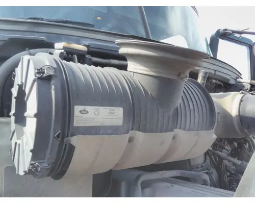 MACK CXU612 AIR CLEANER