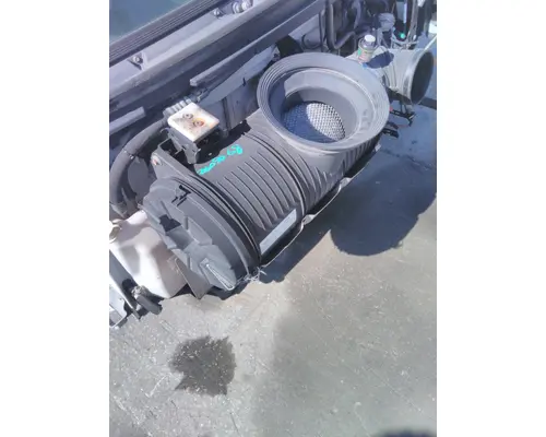 MACK CXU612 AIR CLEANER
