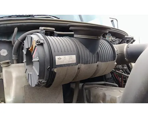 MACK CXU612 AIR CLEANER