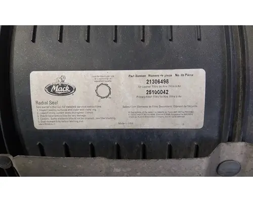 MACK CXU612 AIR CLEANER