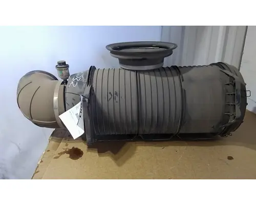 MACK CXU612 AIR CLEANER