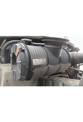 MACK CXU612 AIR CLEANER