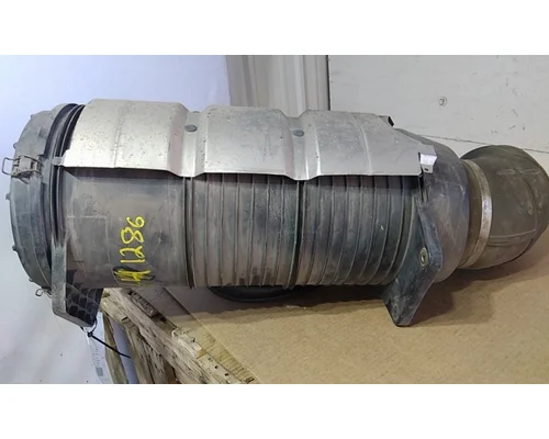 MACK CXU612 AIR CLEANER