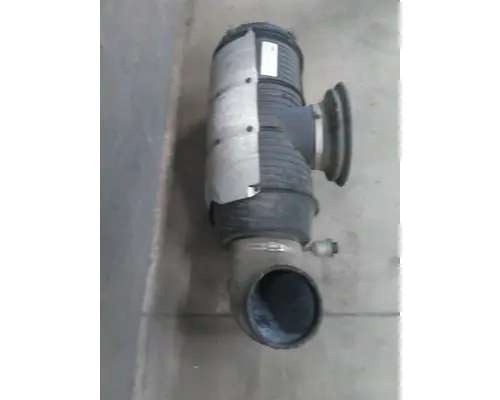 MACK CXU612 AIR CLEANER