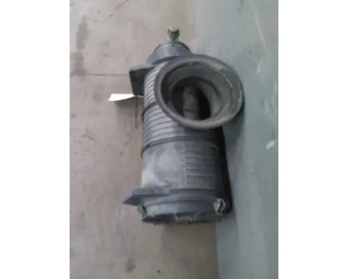 MACK CXU612 AIR CLEANER