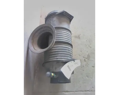 MACK CXU612 AIR CLEANER
