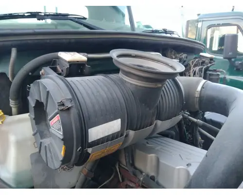 MACK CXU612 AIR CLEANER
