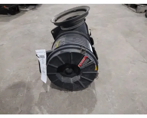 MACK CXU612 AIR CLEANER
