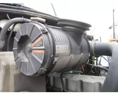 MACK CXU612 AIR CLEANER