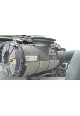 MACK CXU612 AIR CLEANER