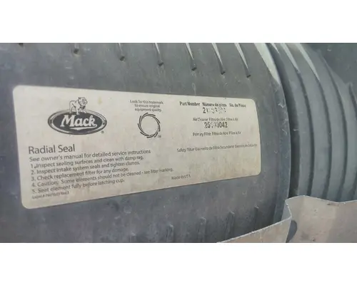 MACK CXU612 AIR CLEANER