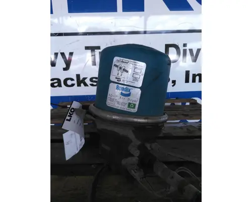 MACK CXU612 AIR CLEANER